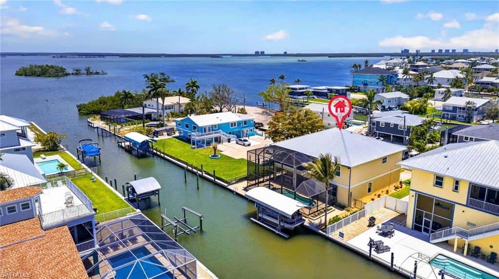 243 Driftwood Ln, Fort Myers Beach, photo 35