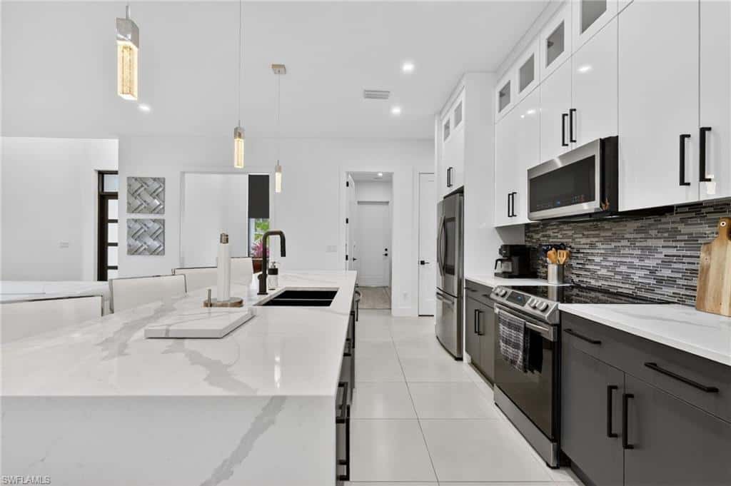 3724 3rd St, Cape Coral, photo 9