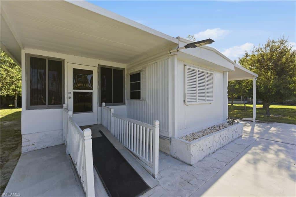 863 Manatee Rd, Naples, photo 5