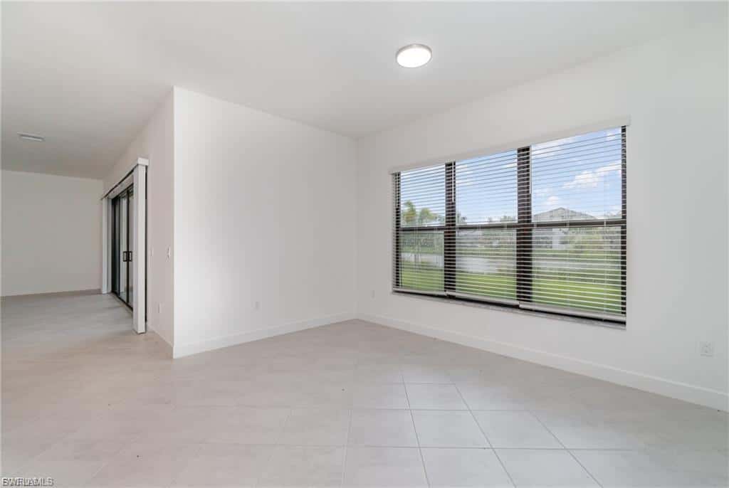 12750 Woodbury Dr, Estero, photo 6