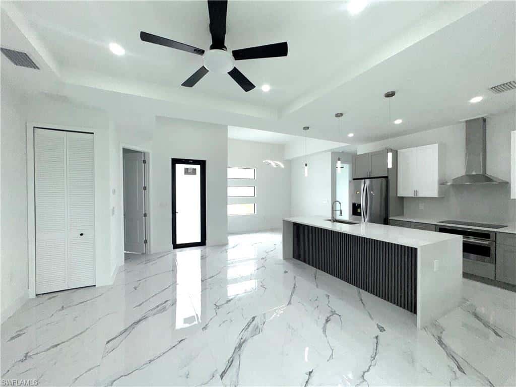 2504 2nd St, Lehigh Acres, photo 7