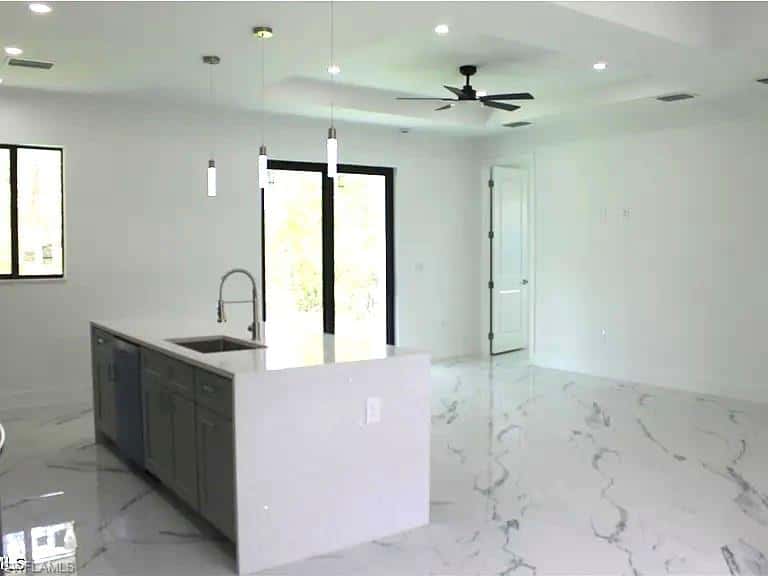 2504 2nd St, Lehigh Acres, photo 9