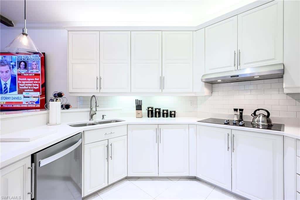 133 Colonade Cir, Naples, photo 15