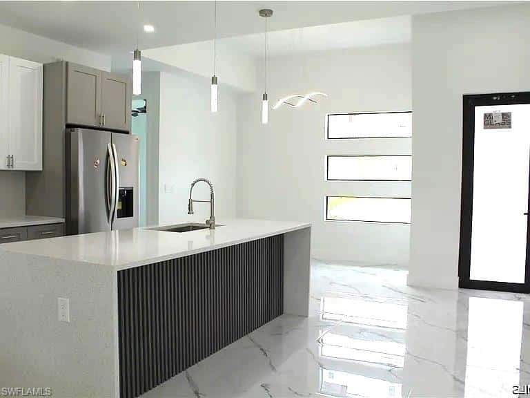 405 15th St, Lehigh Acres, photo 9