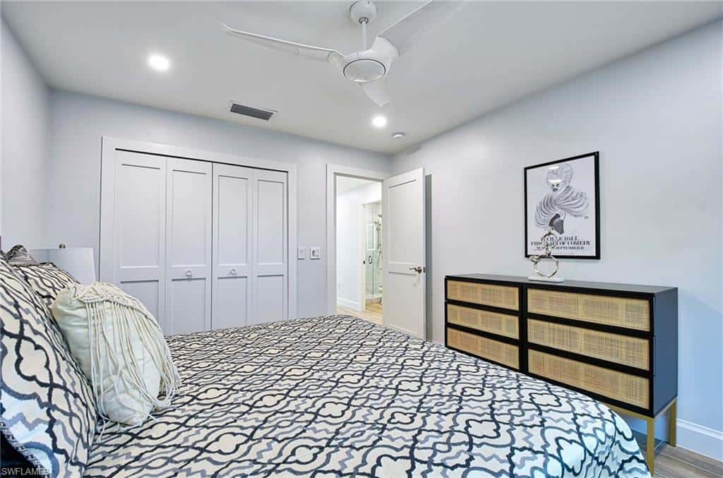 2100 Gulf Shore Blvd #107, Naples, photo 23