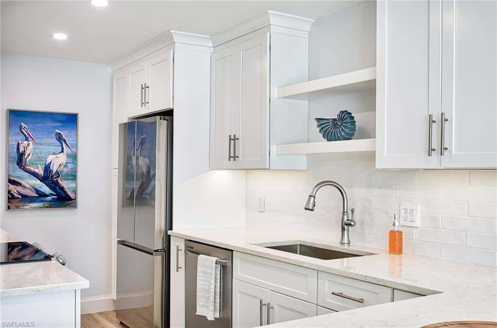 2100 Gulf Shore Blvd #107, Naples, photo 16