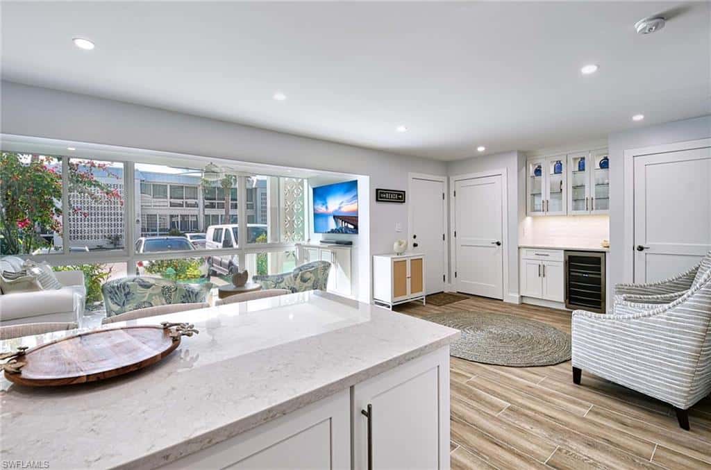 2100 Gulf Shore Blvd #107, Naples, photo 12