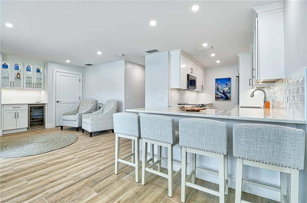 2100 Gulf Shore Blvd #107, Naples, photo 10