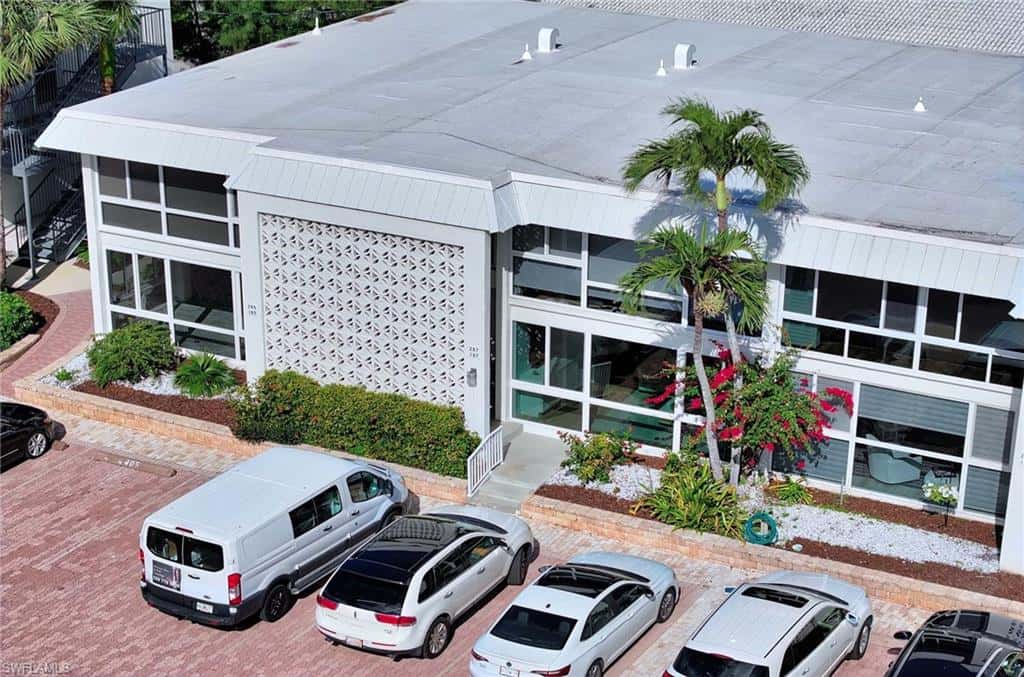 2100 Gulf Shore Blvd #107, Naples, photo 33