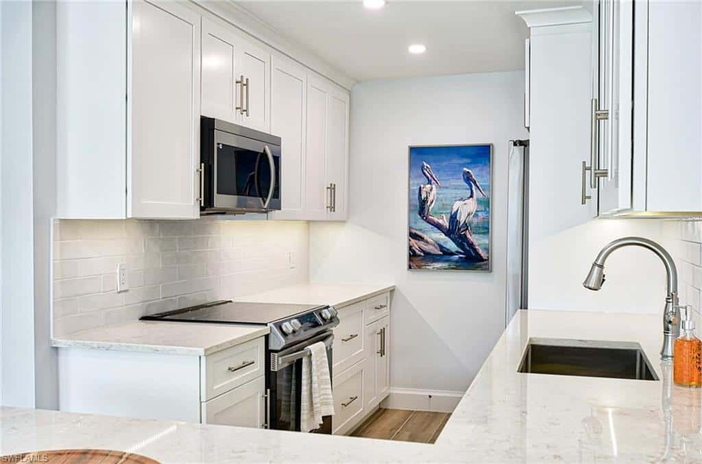 2100 Gulf Shore Blvd #107, Naples, photo 14