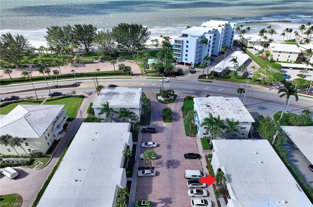 2100 Gulf Shore Blvd #107, Naples, photo 31