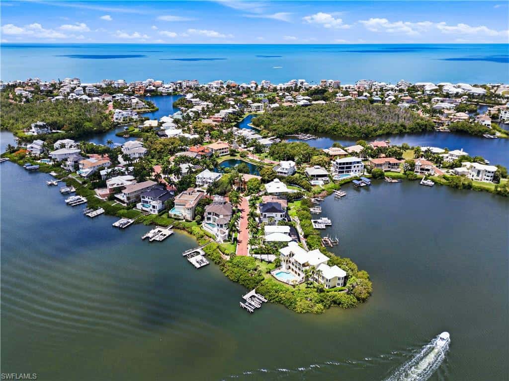 201 San Mateo Dr, Bonita Springs, photo 6