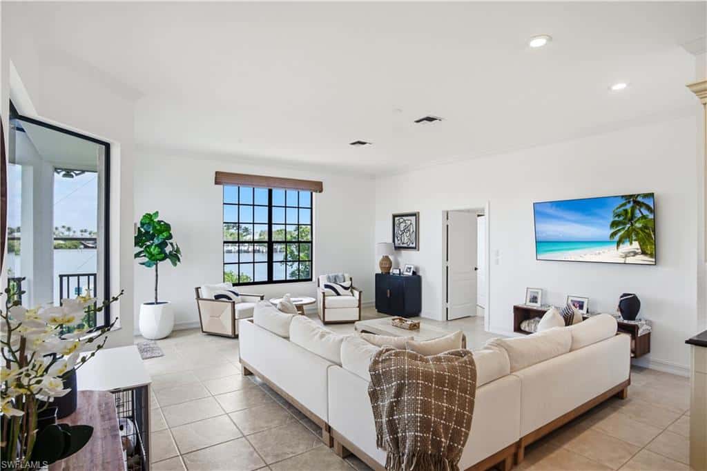 201 San Mateo Dr, Bonita Springs, photo 10