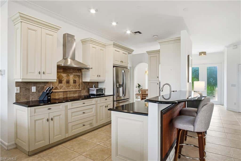 201 San Mateo Dr, Bonita Springs, photo 14