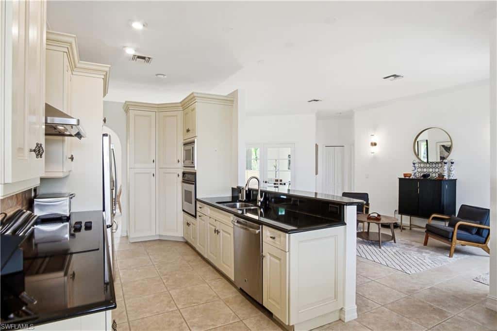 201 San Mateo Dr, Bonita Springs, photo 15