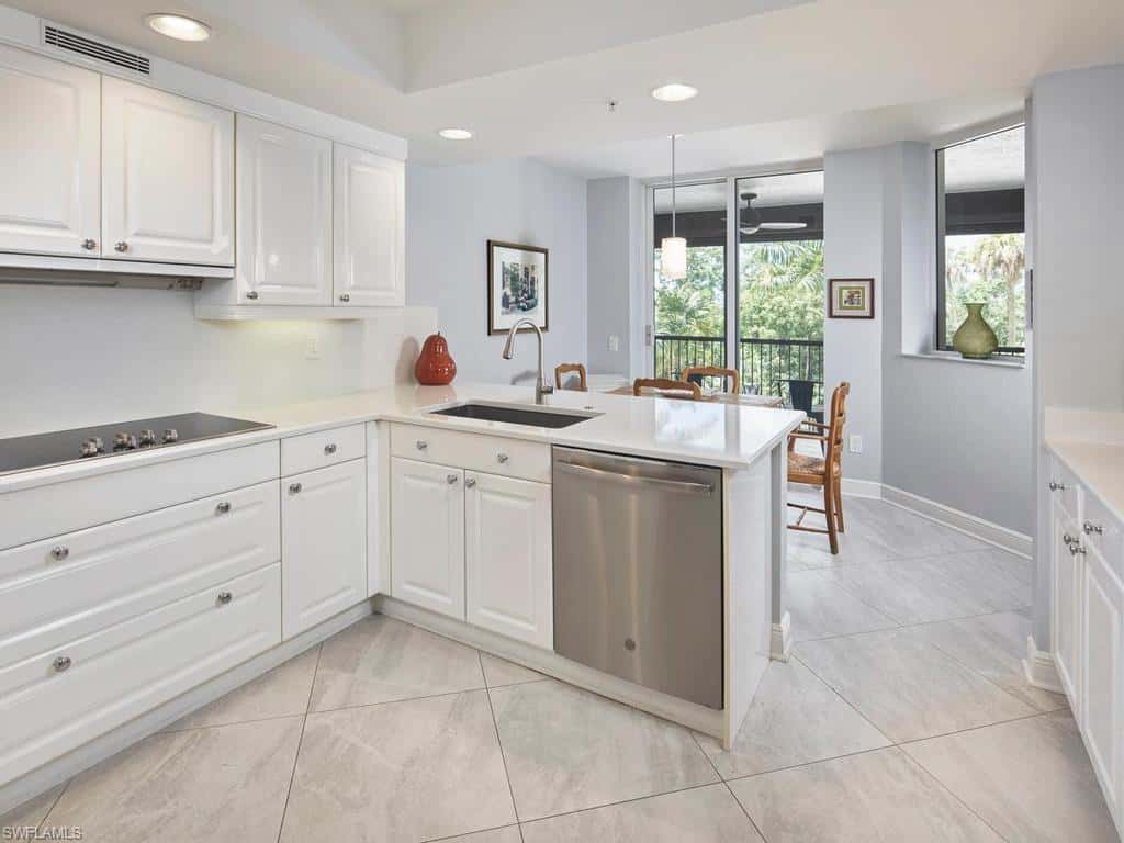7225 Pelican Bay Blvd #203, Naples, photo 8