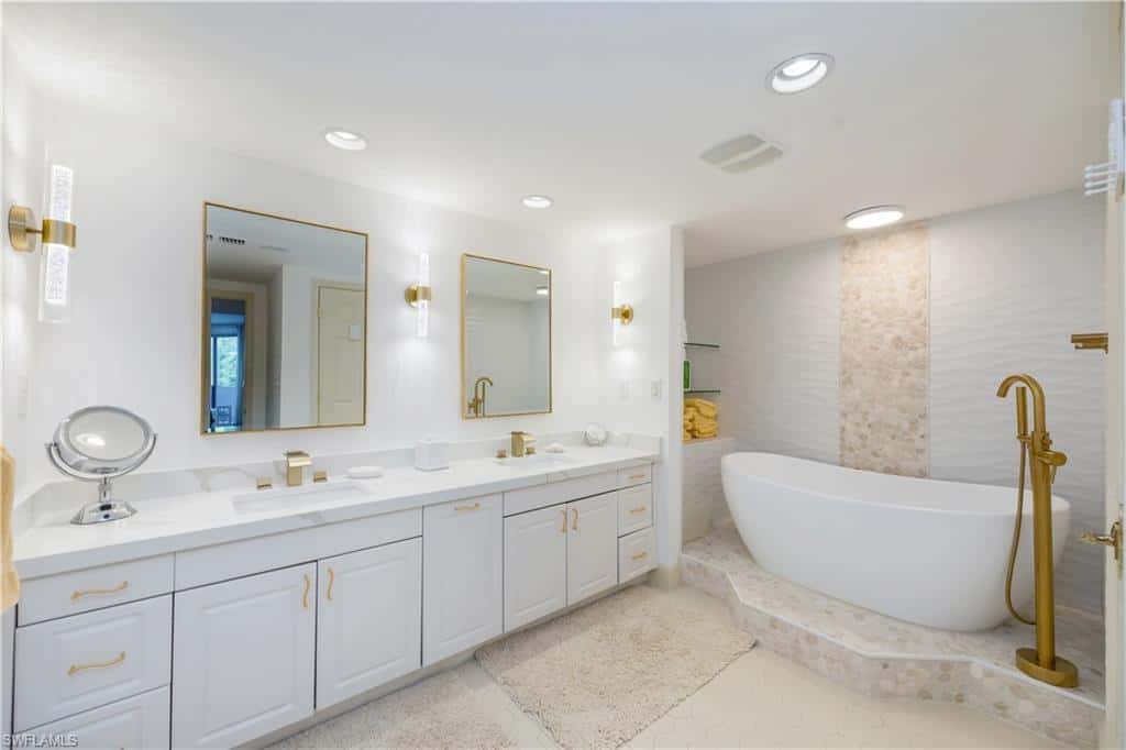 6001 Pelican Bay Blvd #204, Naples, photo 10