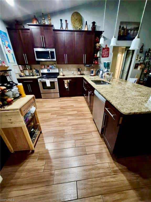 4009 36th Ln, Cape Coral, photo 6