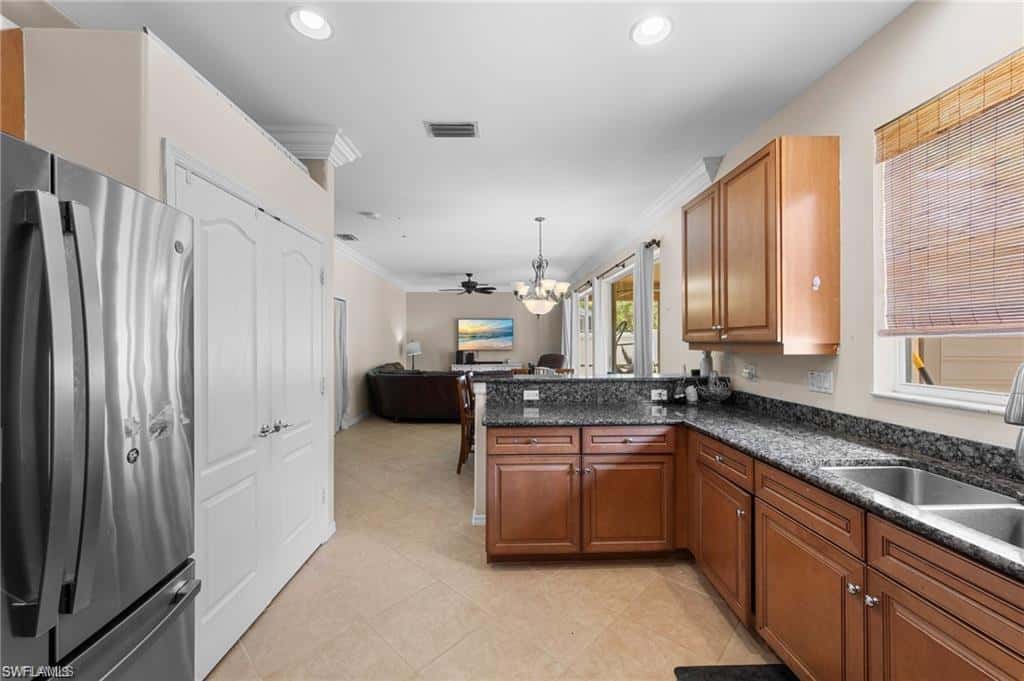 8364 Laurel Lakes Blvd, Naples, photo 15