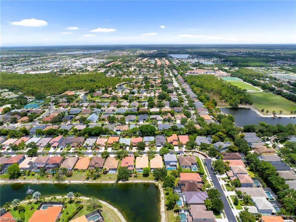 8364 Laurel Lakes Blvd, Naples, photo 40