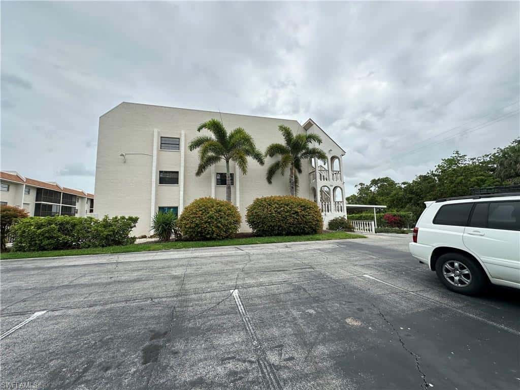 9395 Pennsylvania Ave #19, Bonita Springs, photo 17