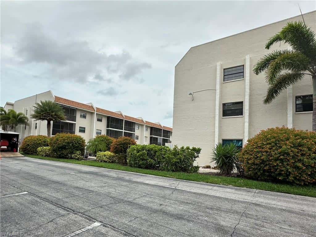 9395 Pennsylvania Ave #19, Bonita Springs, photo 16