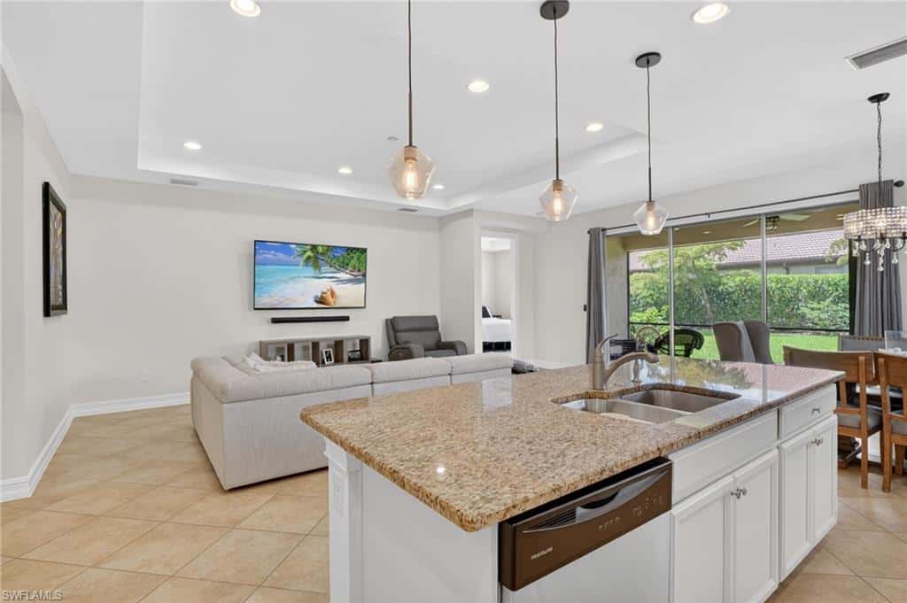 16380 Aberdeen Way, Naples, photo 6