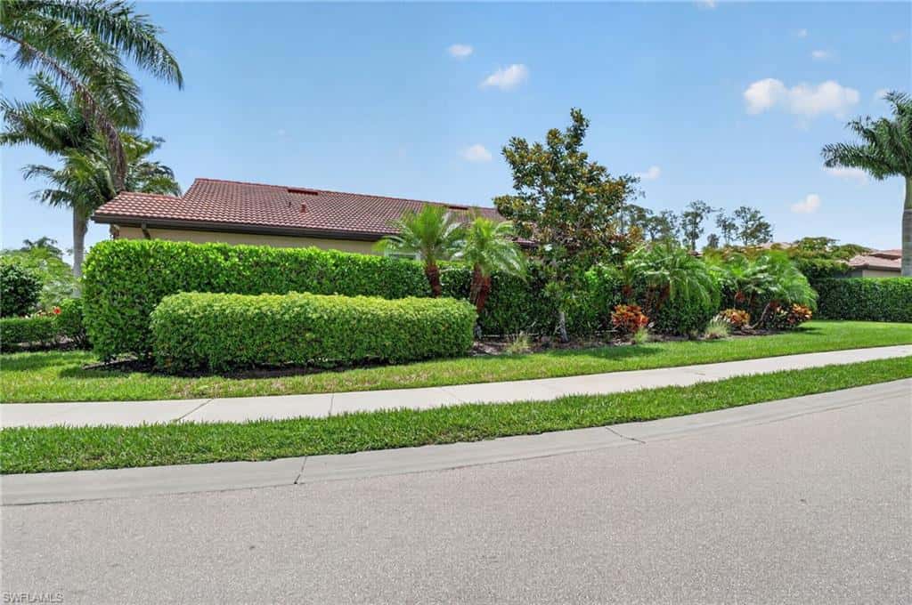 16380 Aberdeen Way, Naples, photo 31