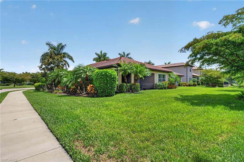 16380 Aberdeen Way, Naples, photo 29