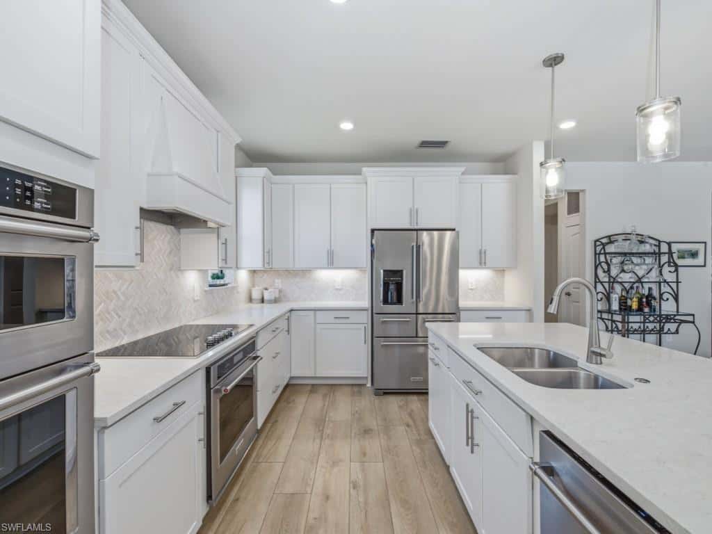 4010 Hampton Cir, Alva, photo 9