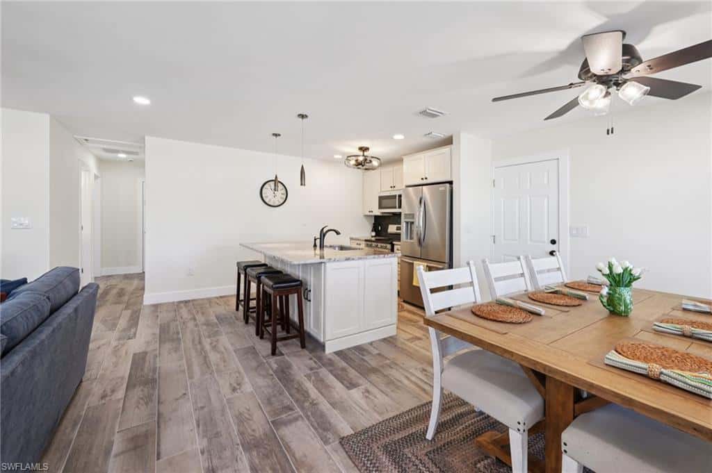 210 Hibiscus Dr, Fort Myers Beach, photo 6