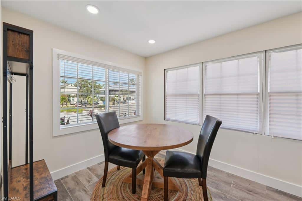 210 Hibiscus Dr, Fort Myers Beach, photo 9