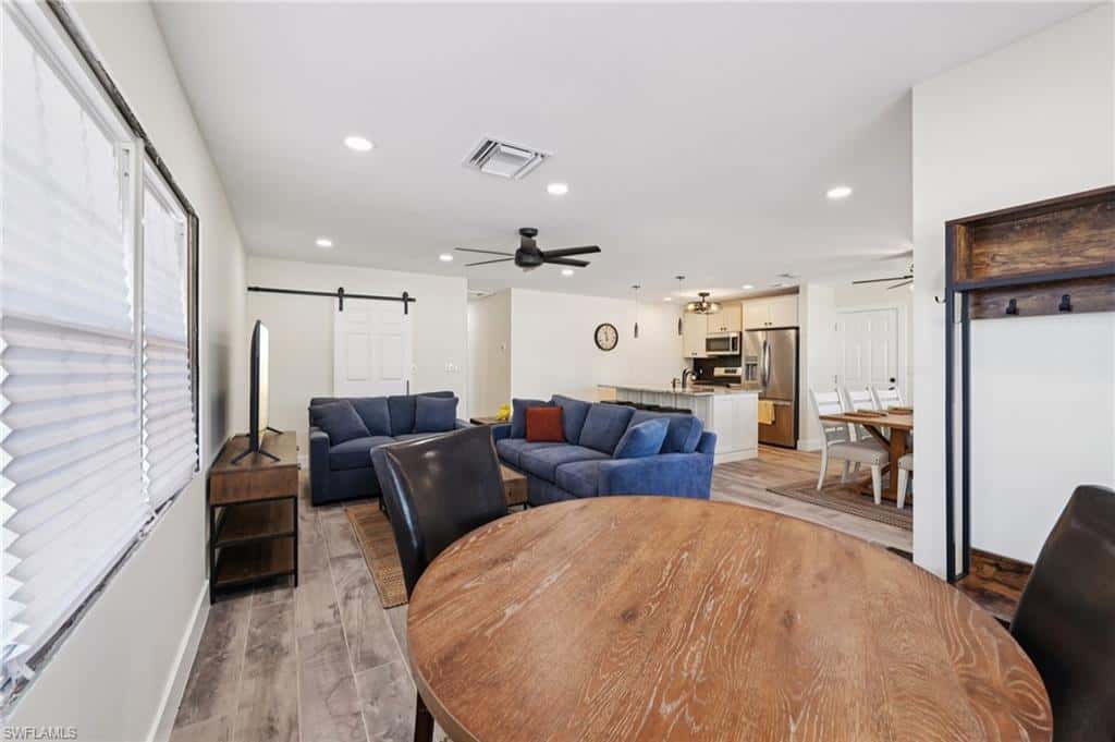 210 Hibiscus Dr, Fort Myers Beach, photo 10