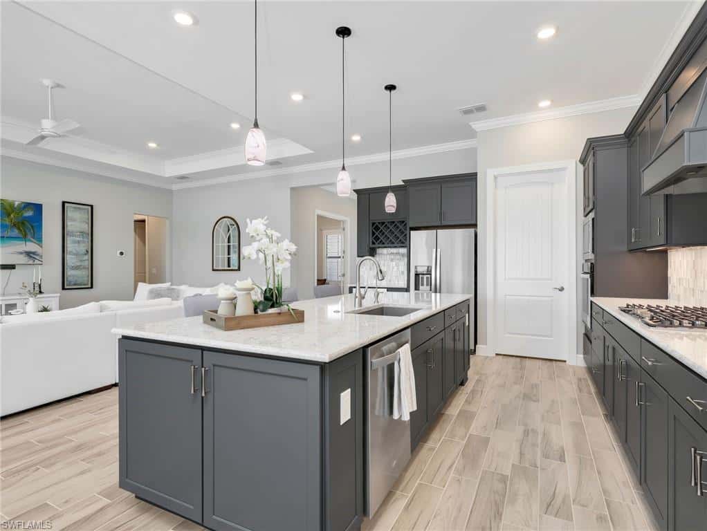 21064 Hallandale Dr, Estero, photo 6