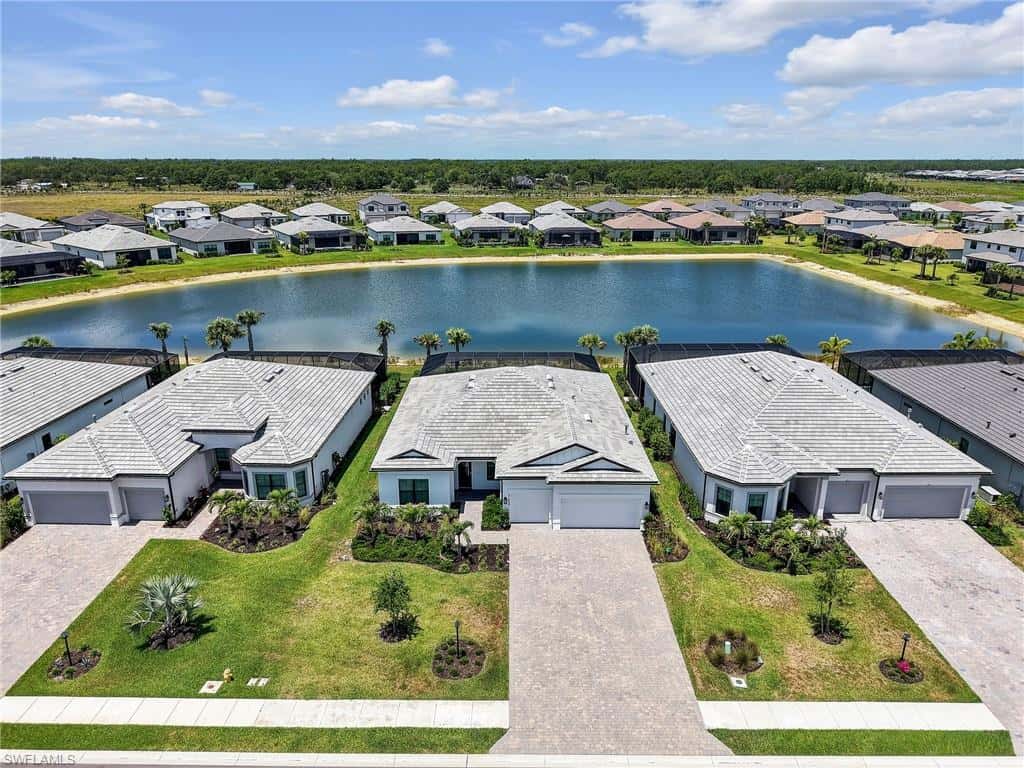 21064 Hallandale Dr, Estero, photo 27