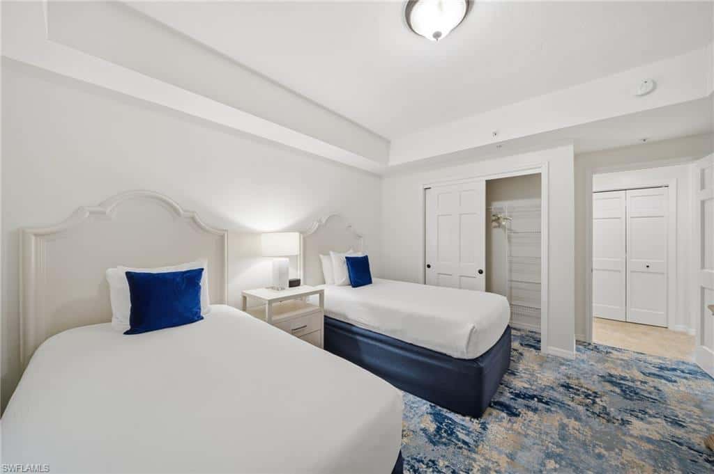 221 9th St #206, Naples, photo 20