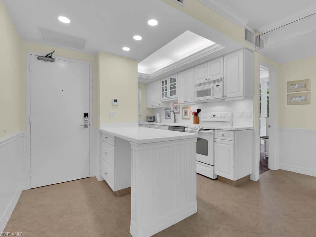 140 Seaview Ct #206s, Marco Island, photo 5