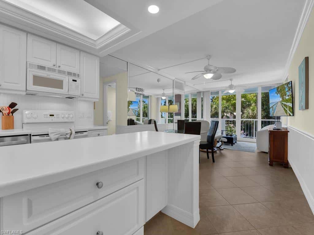 140 Seaview Ct #206s, Marco Island, photo 4
