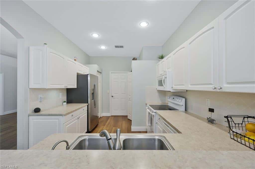 7416 Berkshire Pines Dr, Naples, photo 7