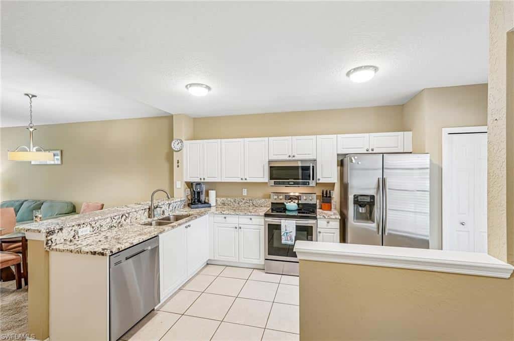 9185 Celeste Dr #1-103, Naples, photo 9