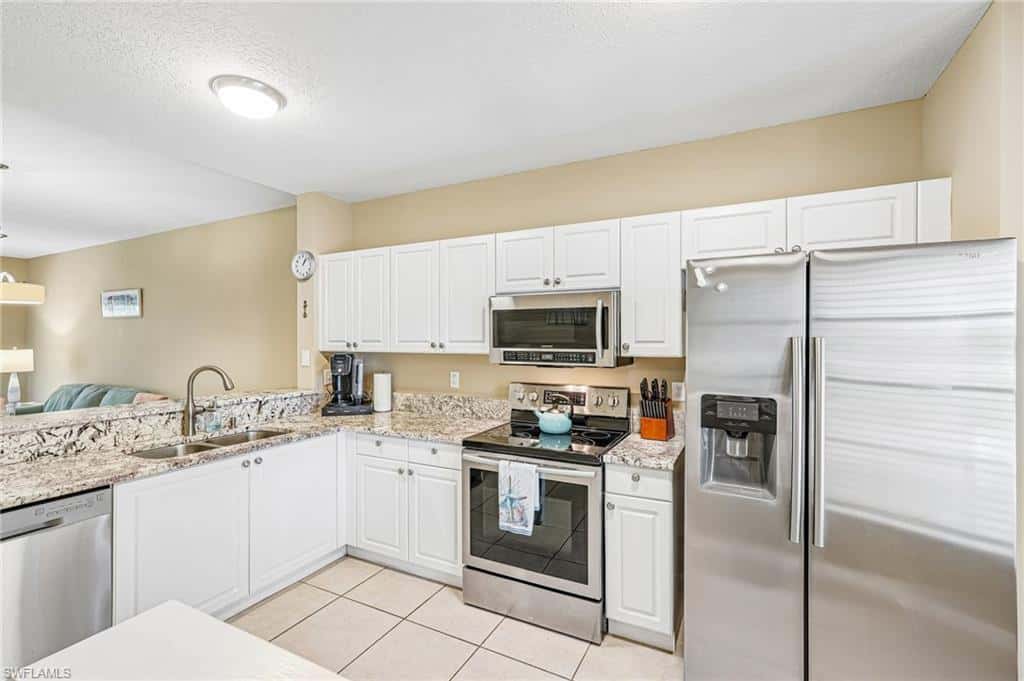 9185 Celeste Dr #1-103, Naples, photo 10
