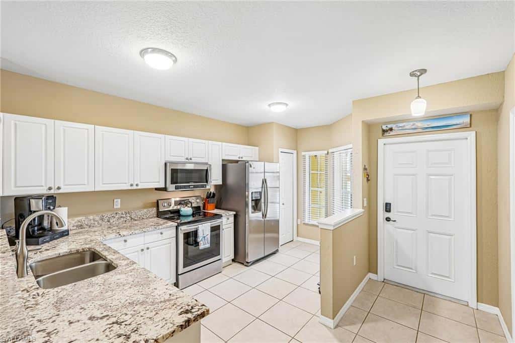 9185 Celeste Dr #1-103, Naples, photo 11