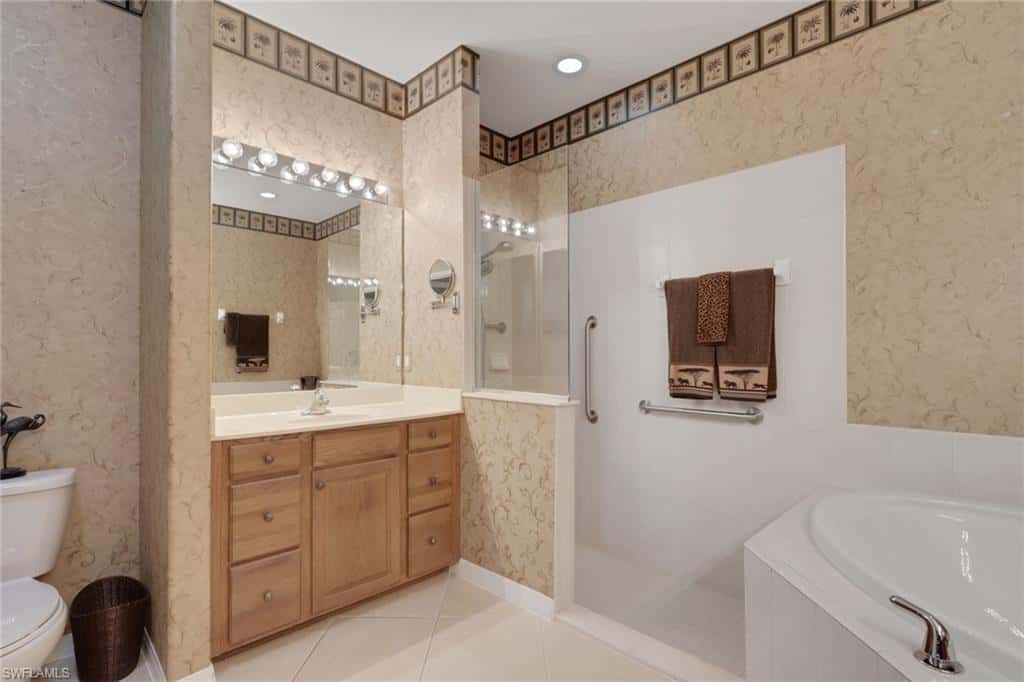 4660 Winged Foot Ct #102, Naples, photo 24