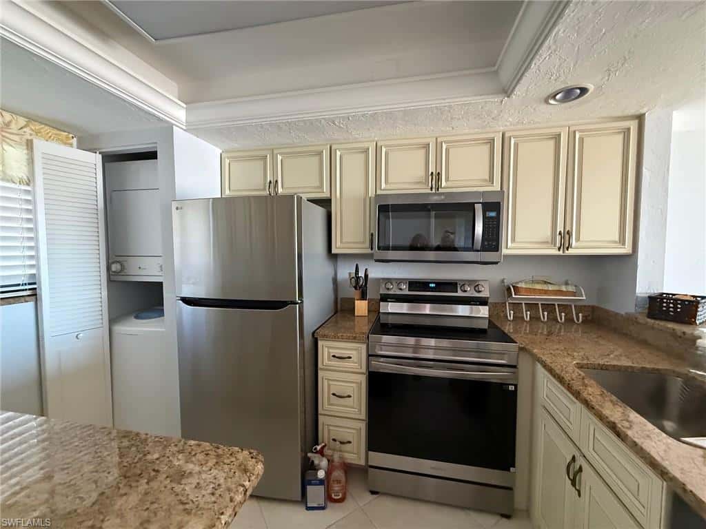 8350 Estero Blvd #423, Fort Myers Beach, photo 7