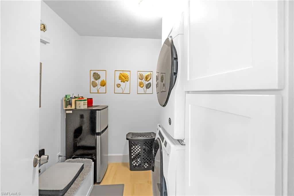 1330 Derbyshire Ct #e203, Naples, photo 28