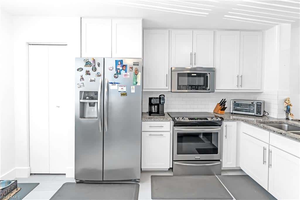 1330 Derbyshire Ct #e203, Naples, photo 10