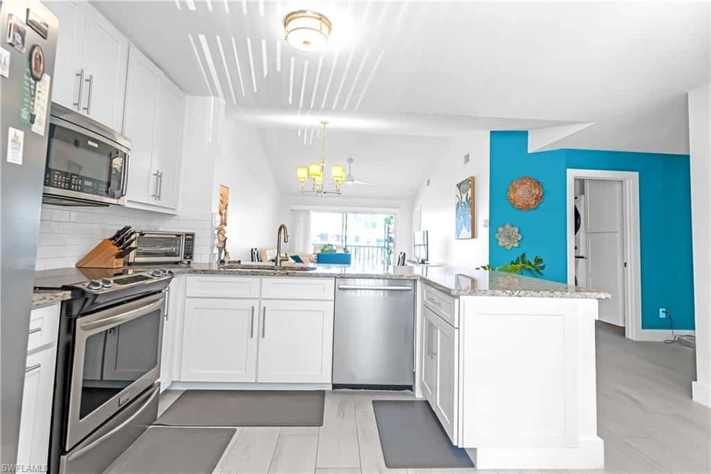 1330 Derbyshire Ct #e203, Naples, photo 11