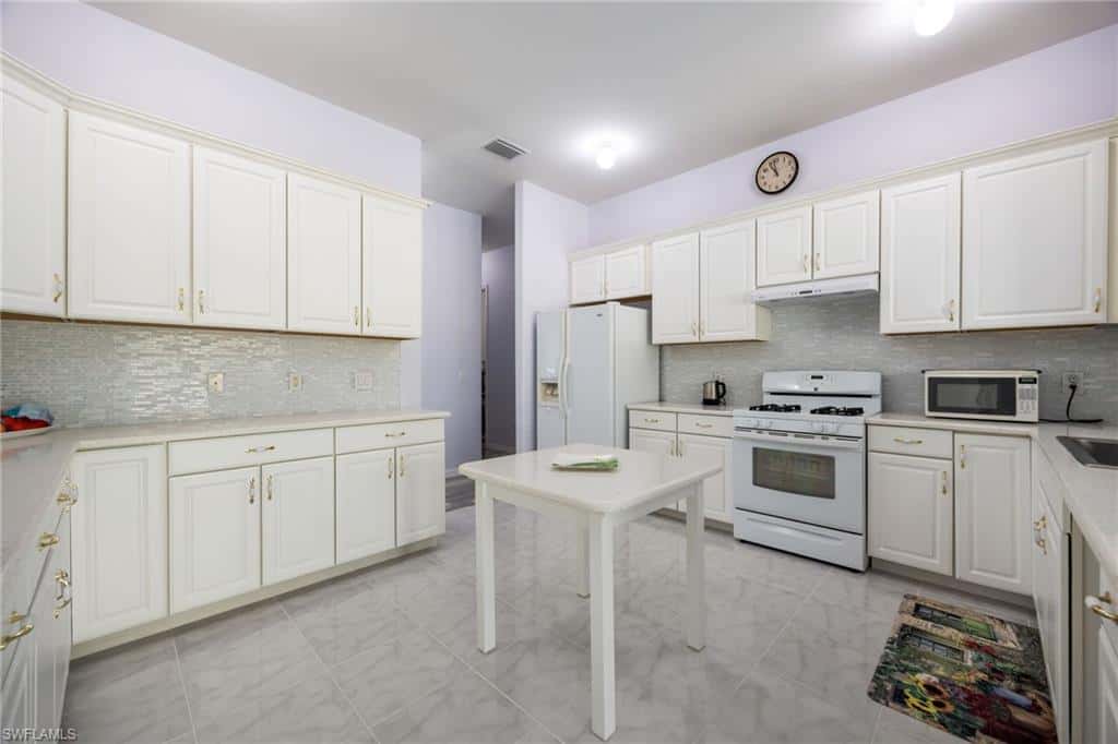 1083 Pollywog Dr, Labelle, photo 6