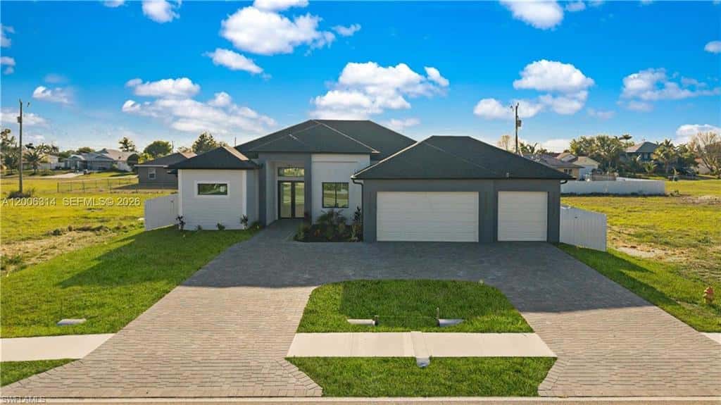 628 Chiquita Blvd, Cape Coral, photo 4