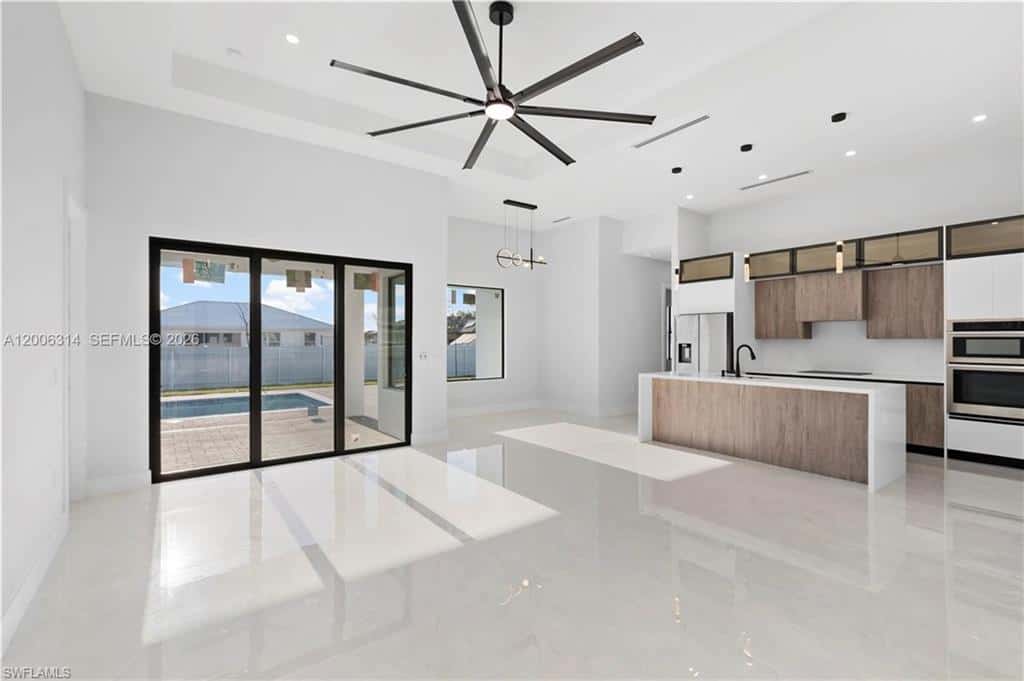 628 Chiquita Blvd, Cape Coral, photo 8